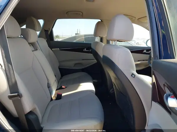 5XYPGDA53JG370088 2018 KIA SORENTO - Image 8