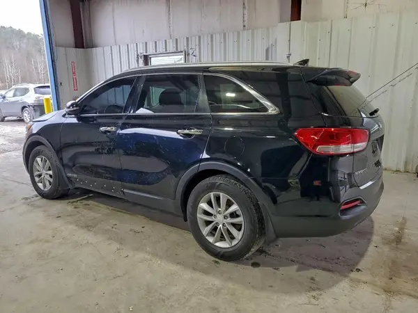 5XYPGDA53JG372049 2018 KIA SORENTO - Image 2