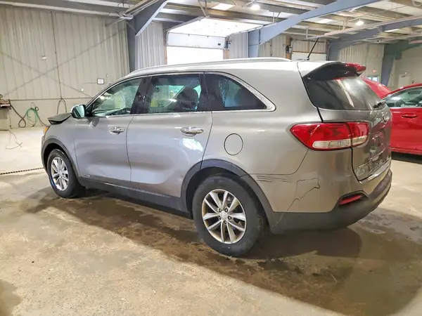 5XYPGDA53JG373847 2018 KIA SORENTO - Image 2