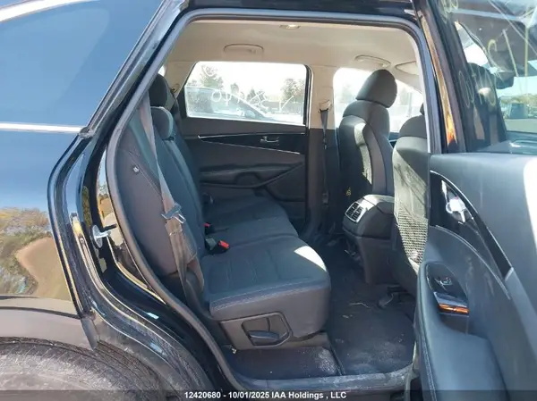 5XYPGDA53JG381740 2018 KIA SORENTO - Image 8