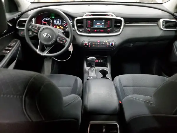 5XYPGDA53JG392690 2018 KIA SORENTO - Image 8