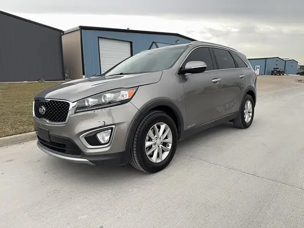 5XYPGDA53JG405308 2018 KIA SORENTO - Image 2