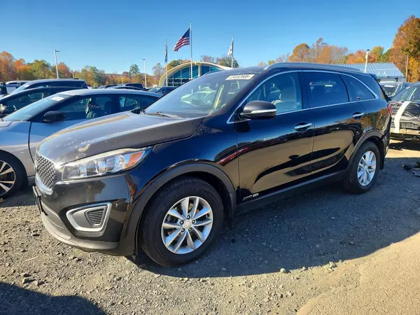 5XYPGDA53JG410332 2018 KIA SORENTO - Image 1