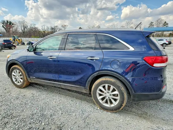 5XYPGDA53JG413697 2018 KIA SORENTO - Image 2