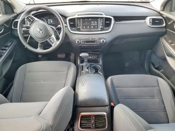 5XYPGDA53KG443817 2019 KIA SORENTO - Image 8