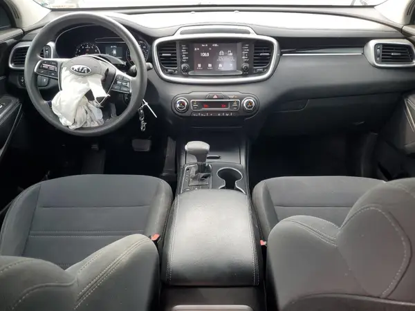 5XYPGDA53KG445695 2019 KIA SORENTO - Image 8