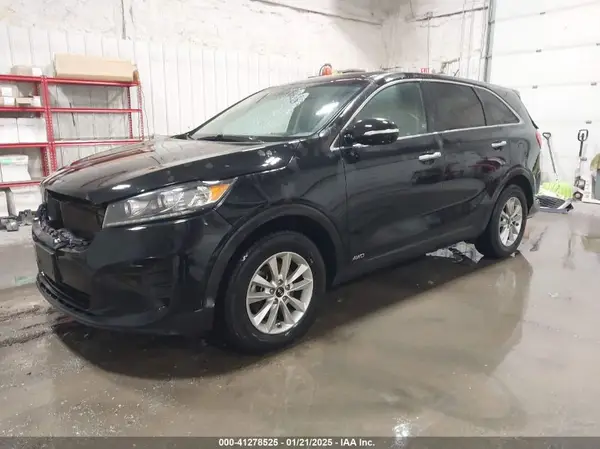 5XYPGDA53KG449911 2019 KIA SORENTO - Image 2