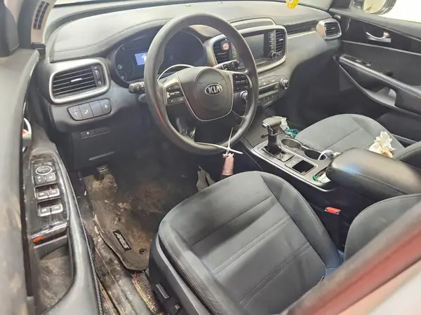 5XYPGDA53KG450041 2019 KIA SORENTO - Image 8