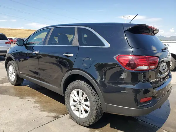 5XYPGDA53KG450573 2019 KIA SORENTO - Image 2