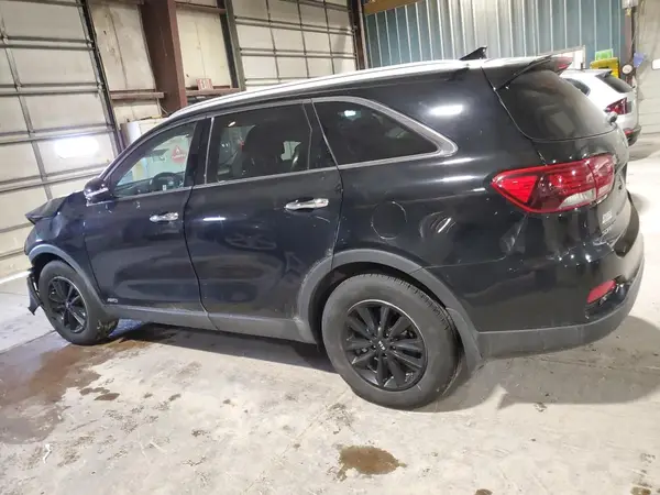 5XYPGDA53KG454686 2019 KIA SORENTO - Image 2