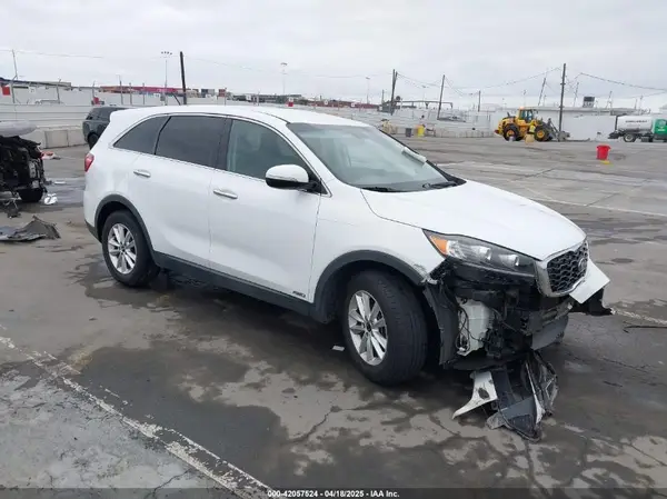 5XYPGDA53KG456969 2019 KIA SORENTO - Image 1