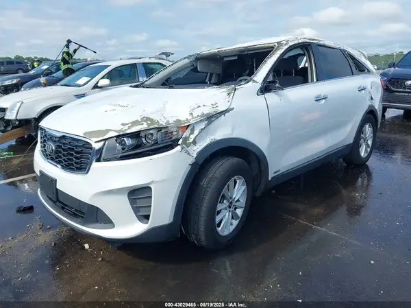 5XYPGDA53KG456986 2019 KIA SORENTO - Image 2
