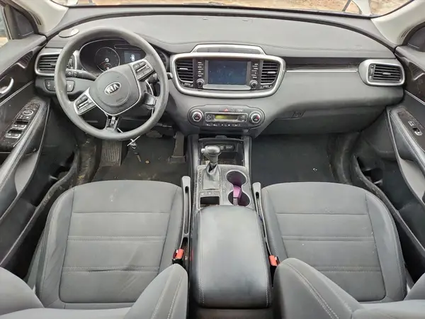 5XYPGDA53KG483041 2019 KIA SORENTO - Image 8