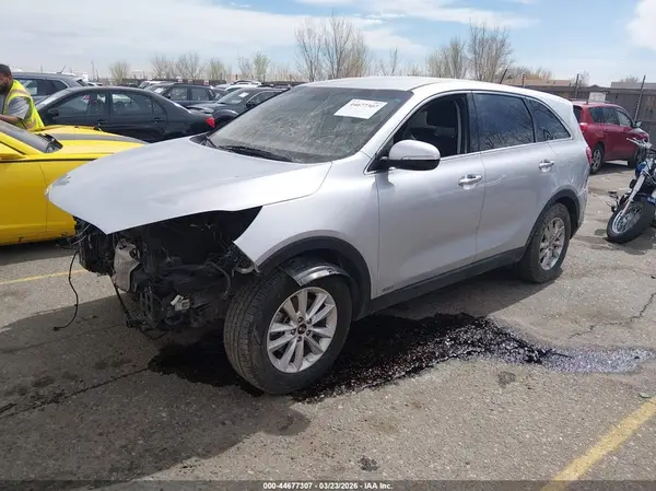 5XYPGDA53KG486084 2019 KIA SORENTO - Image 2