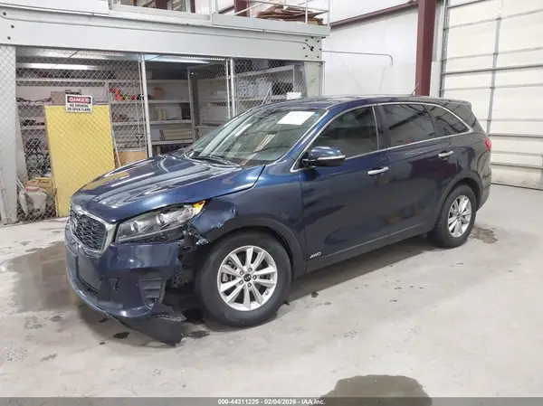 5XYPGDA53KG546946 2019 KIA SORENTO - Image 2