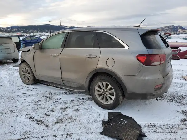 5XYPGDA53KG551712 2019 KIA SORENTO - Image 2