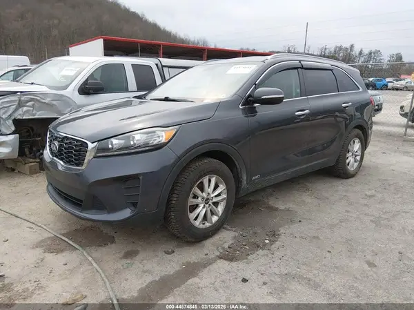 5XYPGDA53KG556604 2019 KIA SORENTO - Image 2