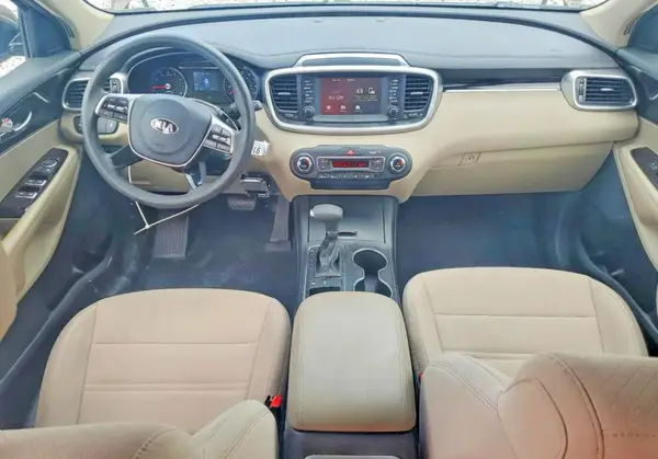 5XYPGDA53KG565996 2019 KIA SORENTO - Image 8