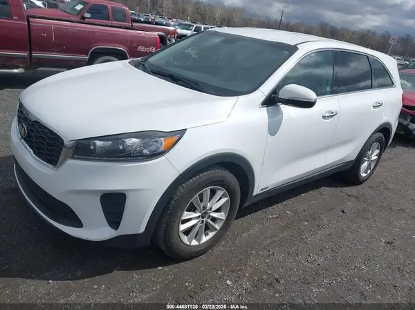 5XYPGDA53KG567165 2019 KIA SORENTO - Image 2