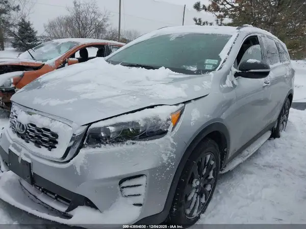 5XYPGDA53KG583575 2019 KIA SORENTO - Image 2