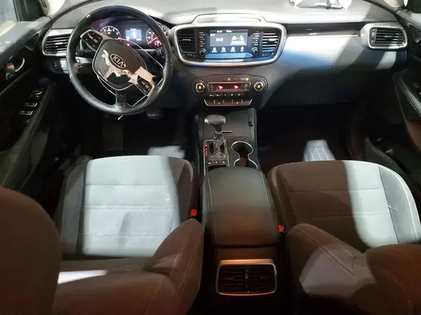 5XYPGDA53KG584600 2019 KIA SORENTO - Image 8