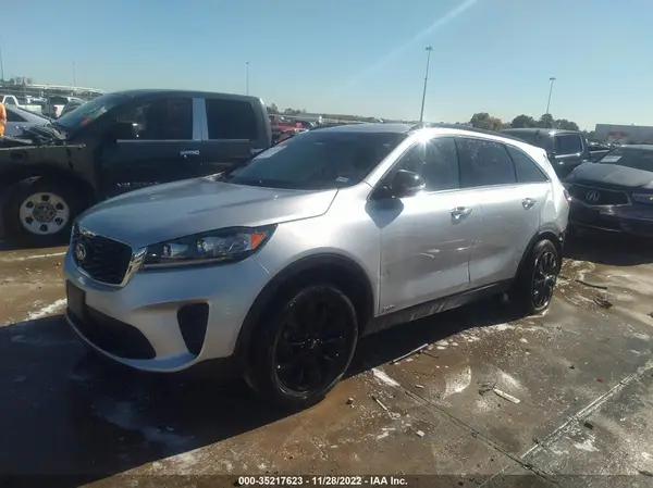 5XYPGDA53KG587013 2019 KIA SORENTO - Image 2