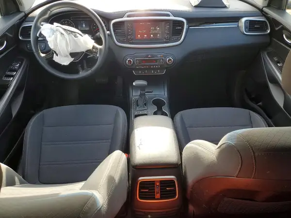 5XYPGDA53KG601735 2019 KIA SORENTO - Image 8