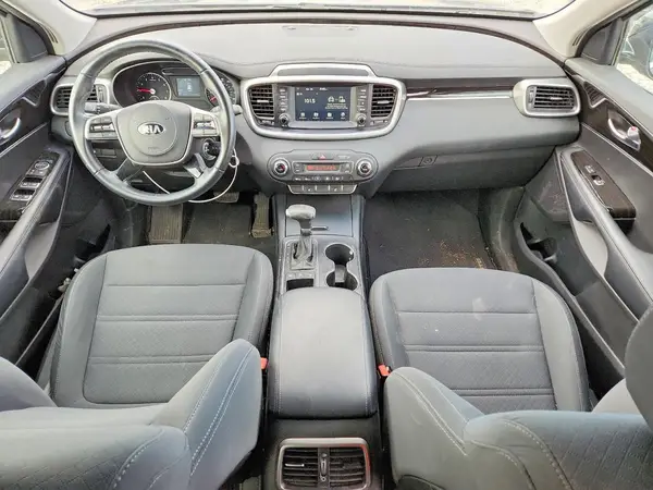 5XYPGDA53KG611780 2019 KIA SORENTO - Image 8
