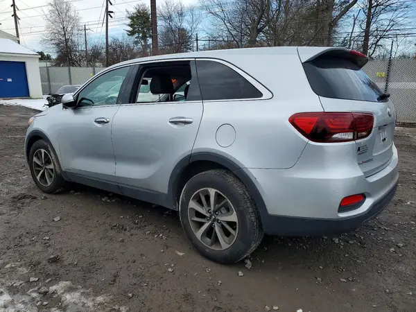 5XYPGDA53LG612803 2020 KIA SORENTO - Image 2