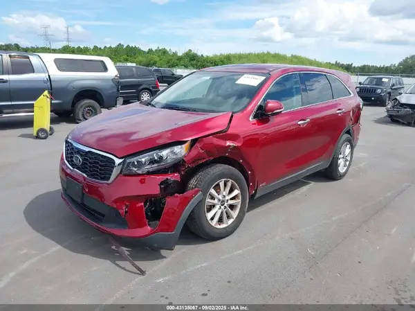 5XYPGDA53LG647776 2020 KIA SORENTO - Image 2