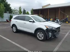 5XYPGDA54GG032885 2016 KIA SORENTO