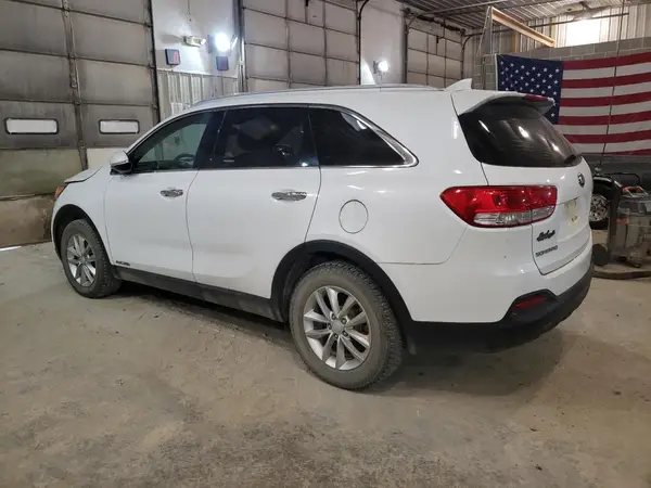 5XYPGDA54GG034412 2016 KIA SORENTO - Image 2