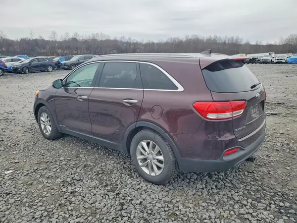 5XYPGDA54GG038749 2016 KIA SORENTO - Image 2