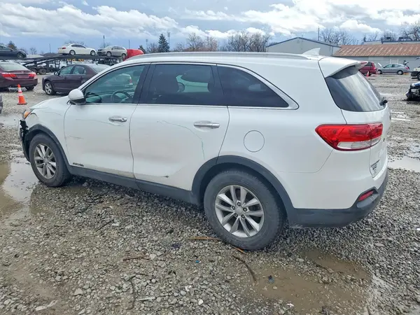 5XYPGDA54GG071525 2016 KIA SORENTO - Image 2