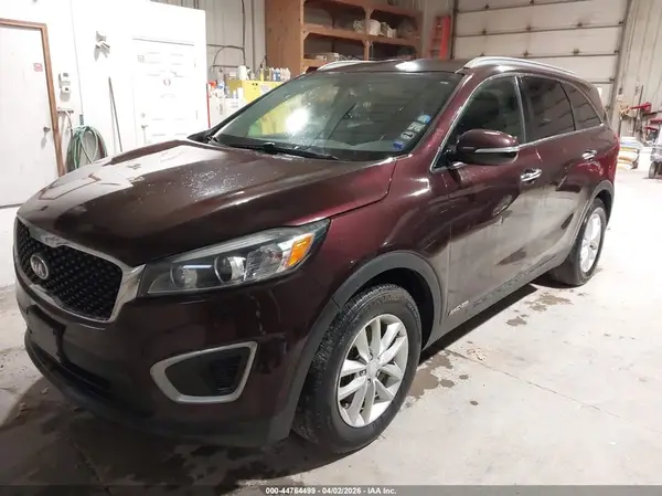 5XYPGDA54GG076384 2016 KIA SORENTO - Image 2