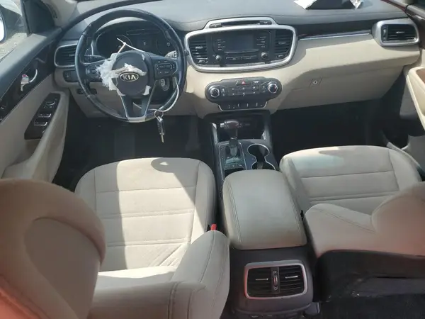 5XYPGDA54GG109206 2016 KIA SORENTO - Image 8