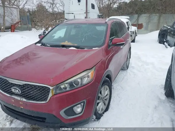 5XYPGDA54GG112395 2016 KIA SORENTO - Image 2