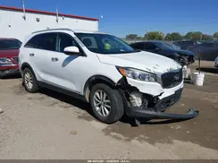 5XYPGDA54GG135711 2016 KIA SORENTO