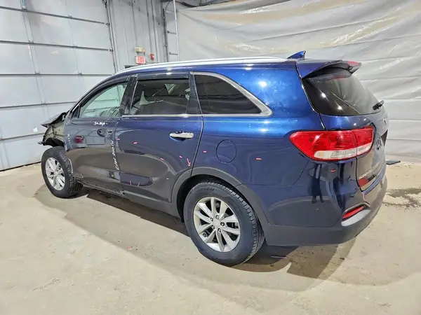 5XYPGDA54GG136681 2016 KIA SORENTO - Image 2