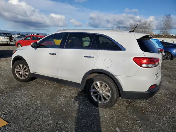 5XYPGDA54GG172368 2016 KIA SORENTO - Image 2
