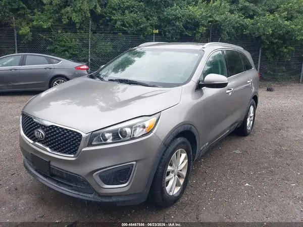 5XYPGDA54GG178591 2016 KIA SORENTO - Image 2