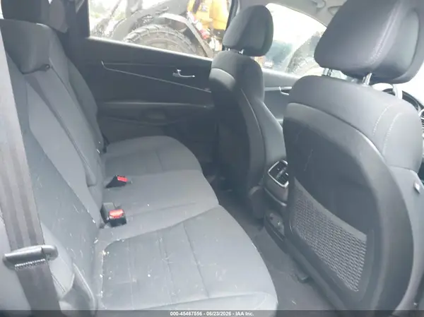 5XYPGDA54GG178591 2016 KIA SORENTO - Image 8