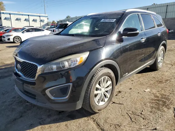 5XYPGDA54HG190063 2017 KIA SORENTO - Image 1