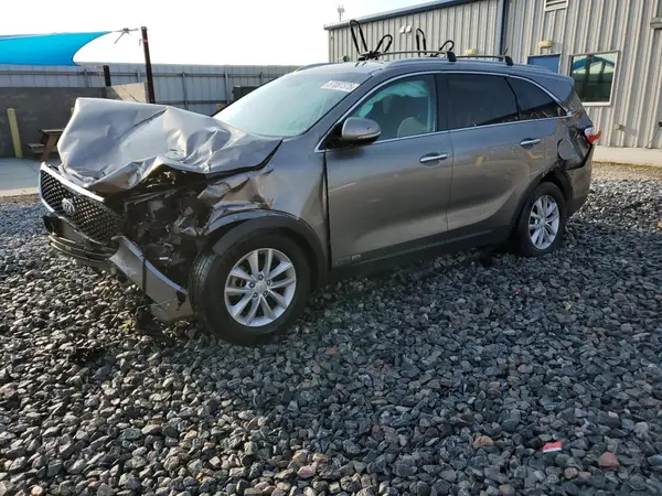 5XYPGDA54HG198048 2017 KIA SORENTO - Image 1