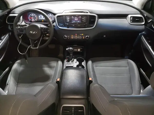 5XYPGDA54HG198924 2017 KIA SORENTO - Image 8