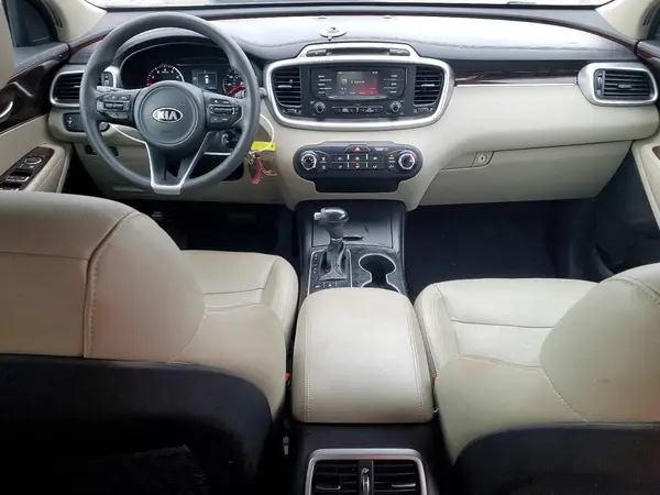 5XYPGDA54HG204219 2017 KIA SORENTO - Image 8