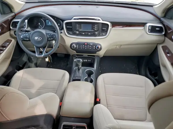 5XYPGDA54HG208853 2017 KIA SORENTO - Image 8