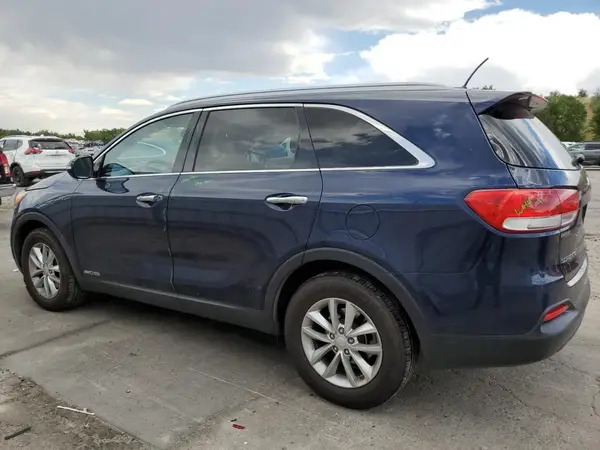 5XYPGDA54HG211266 2017 KIA SORENTO - Image 2
