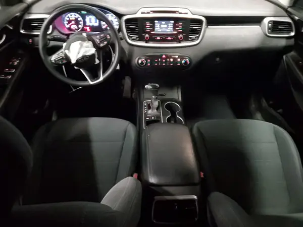 5XYPGDA54HG212210 2017 KIA SORENTO - Image 8