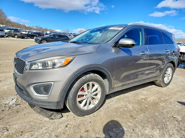 5XYPGDA54HG223448 2017 KIA SORENTO - Image 1